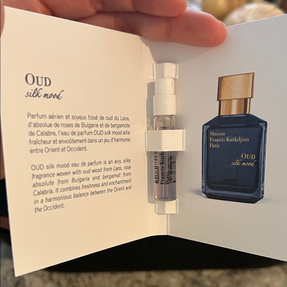 Maison Francis Kurkdjian Oud Silk Mood Eau de Parfum Samples x3 - Picture 2 of 3
